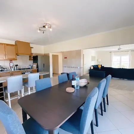 Good Vibes 빌라 알제주르