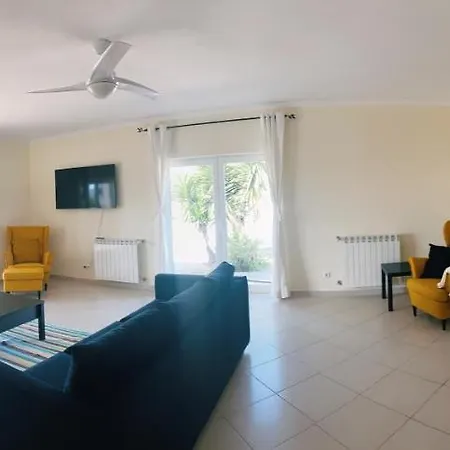 Good Vibes Villa *